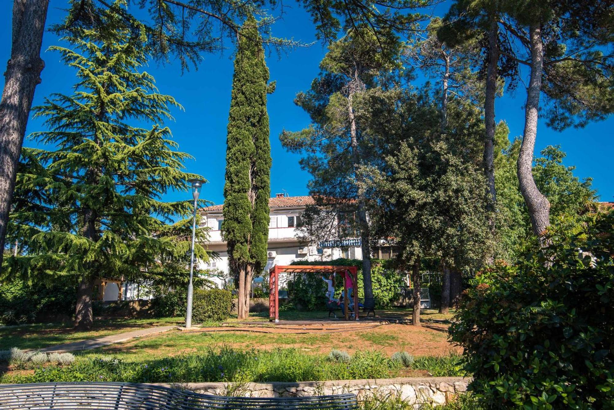 Apartments House Pinezic Malinska Esterno foto